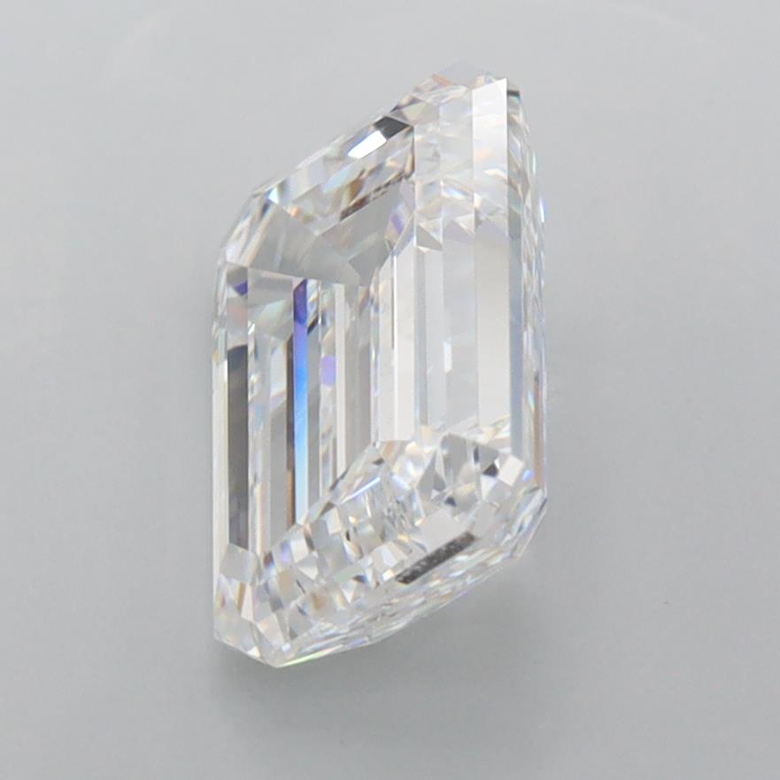 2.68 Carat Emerald Lab Diamond :: 360 spin frame 02