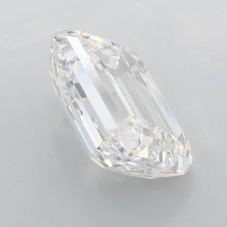 3.07 Carat Emerald Lab Diamond :: 360 spin frame 07