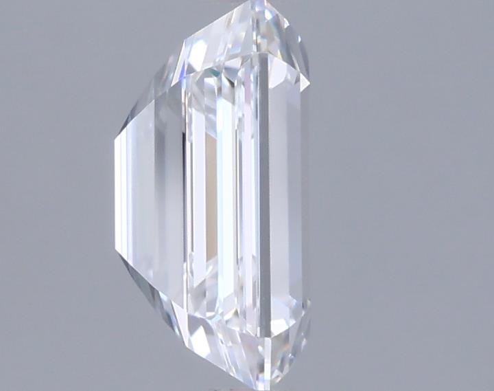 2.15 Carat Emerald Lab Diamond :: 360 spin frame 02