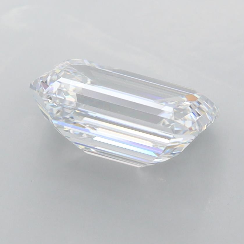 1.89 Carat Emerald Lab Diamond :: 360 spin frame 06