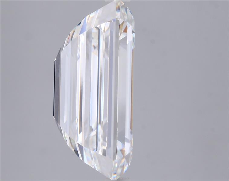 8.07 Carat Emerald Lab Diamond :: Greenstar spin frame 01