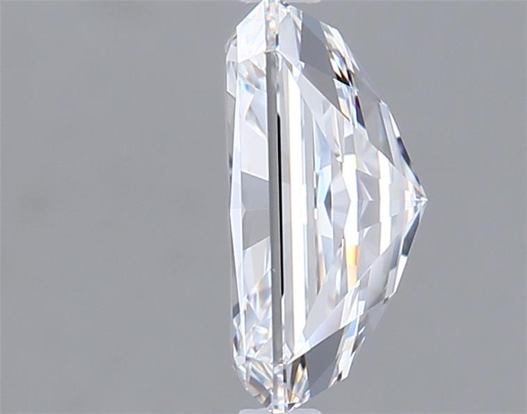 2.04 Carat Radiant Lab Diamond :: Greenstar spin frame 01