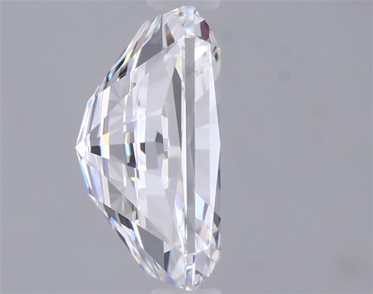 1.53 Carat Radiant Lab Diamond :: Greenstar spin frame 01