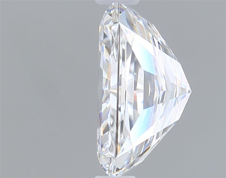 1.76 Carat Radiant Lab Diamond :: Greenstar spin frame 01