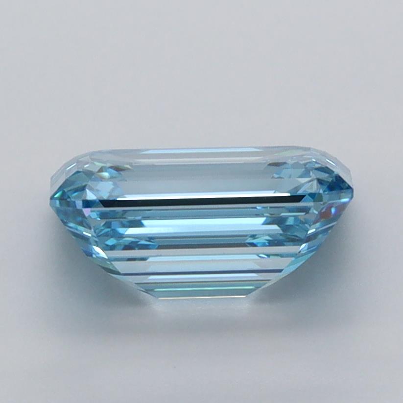 2.06 Carat Emerald Lab Diamond :: Greenstar spin frame 01
