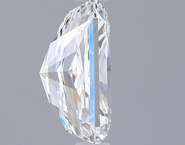 2.01 Carat Radiant Lab Diamond :: Greenstar spin frame 01