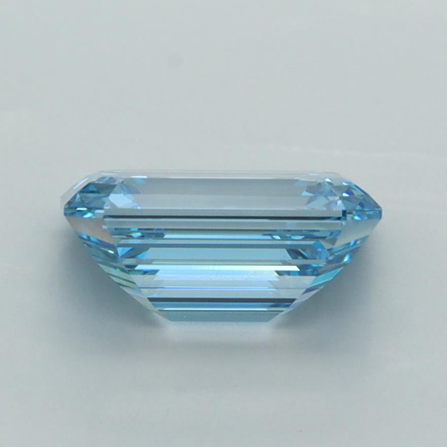 2.01 Carat Emerald Lab Diamond :: Greenstar spin frame 01
