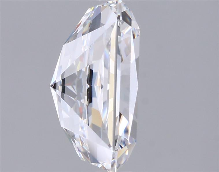 2.51 Carat Radiant Lab Diamond :: Greenstar spin frame 01