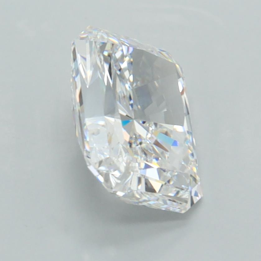 2.01 Carat Radiant Lab Diamond :: Greenstar spin frame 01