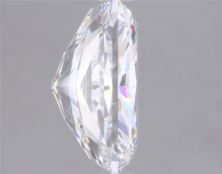 3.02 Carat Radiant Lab Diamond :: Greenstar spin frame 01