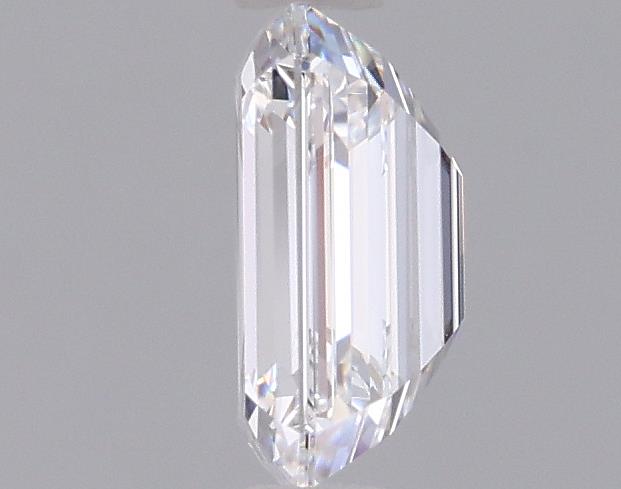 0.93 Carat Emerald Lab Diamond :: Greenstar spin frame 01