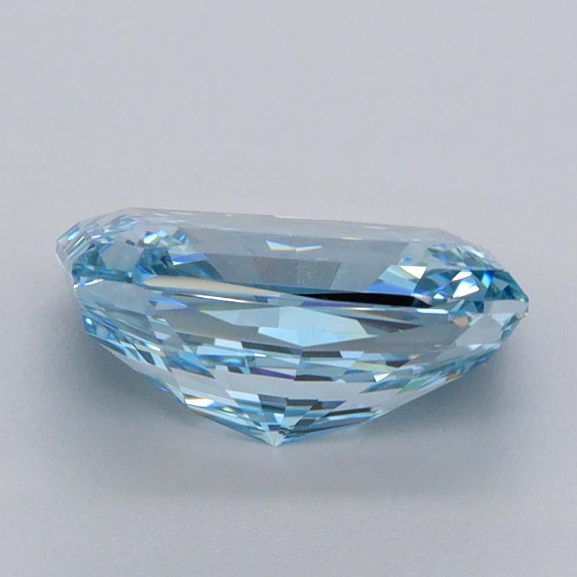 2.04 Carat Radiant Lab Diamond :: Greenstar spin frame 01