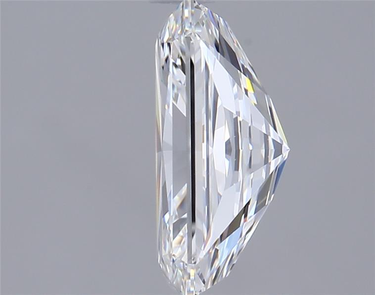 2.03 Carat Radiant Lab Diamond :: Greenstar spin frame 01
