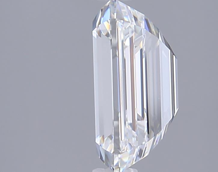 2.95 Carat Emerald Lab Diamond :: Greenstar spin frame 01