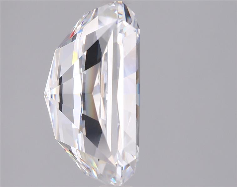 4.97 Carat Radiant Lab Diamond :: Greenstar spin frame 01