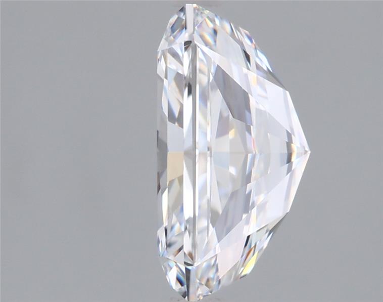 3.11 Carat Radiant Lab Diamond :: Greenstar spin frame 02