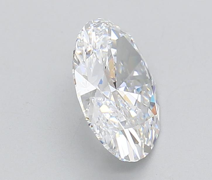 2.05 Carat Oval Lab Diamond :: Greenstar spin frame 02
