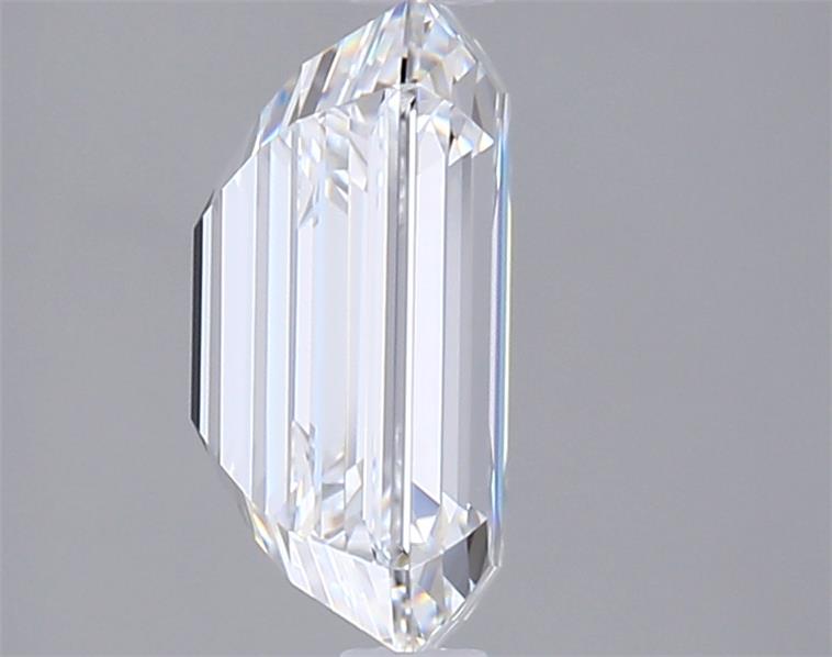 2.57 Carat Emerald Lab Diamond :: Greenstar spin frame 02
