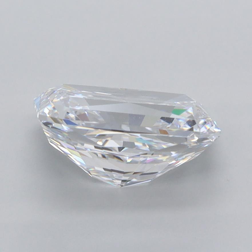 2.05 Carat Radiant Lab Diamond :: Greenstar spin frame 02