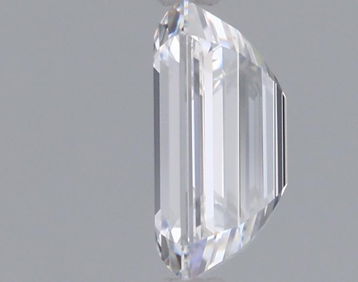 1.05 Carat Emerald Lab Diamond :: Greenstar spin frame 02