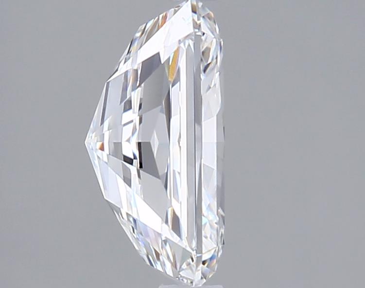 2.07 Carat Radiant Lab Diamond :: Greenstar spin frame 02