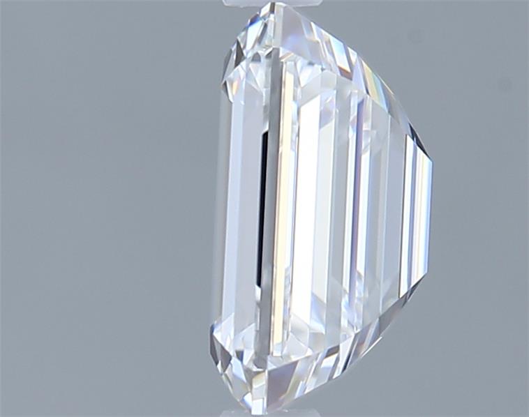 1.52 Carat Emerald Lab Diamond :: Greenstar spin frame 02