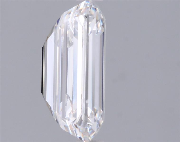 2.56 Carat Emerald Lab Diamond :: Greenstar spin frame 02