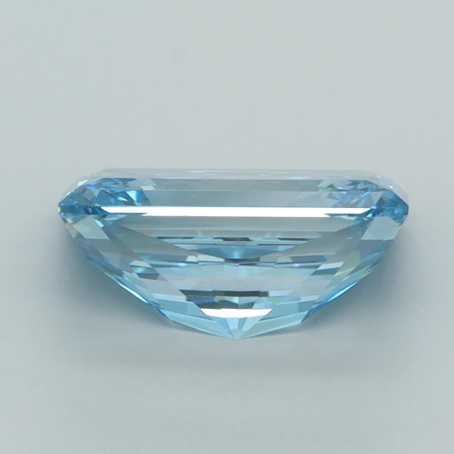 2.53 Carat Radiant Lab Diamond :: Greenstar spin frame 02