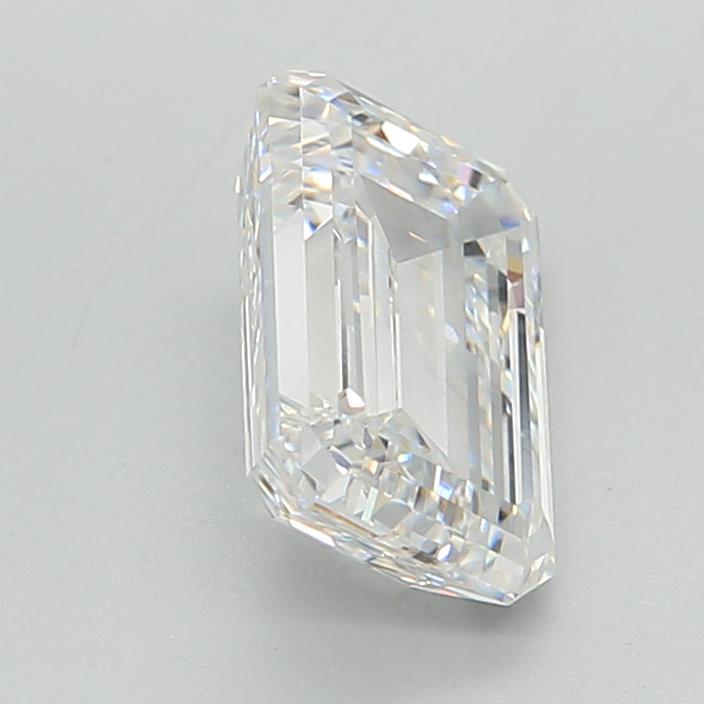 2.59 Carat Emerald Lab Diamond :: Greenstar spin frame 02