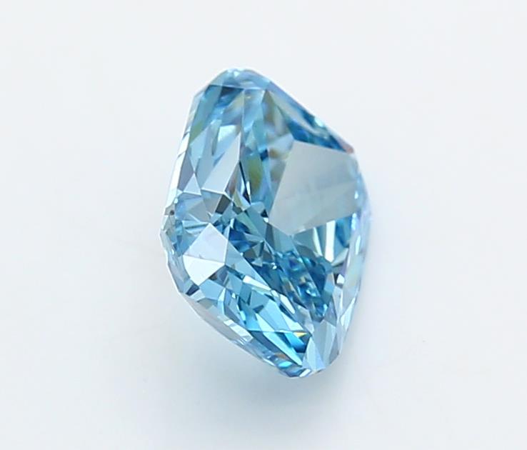 1.51 Carat Cushion Lab Diamond :: Greenstar spin frame 02