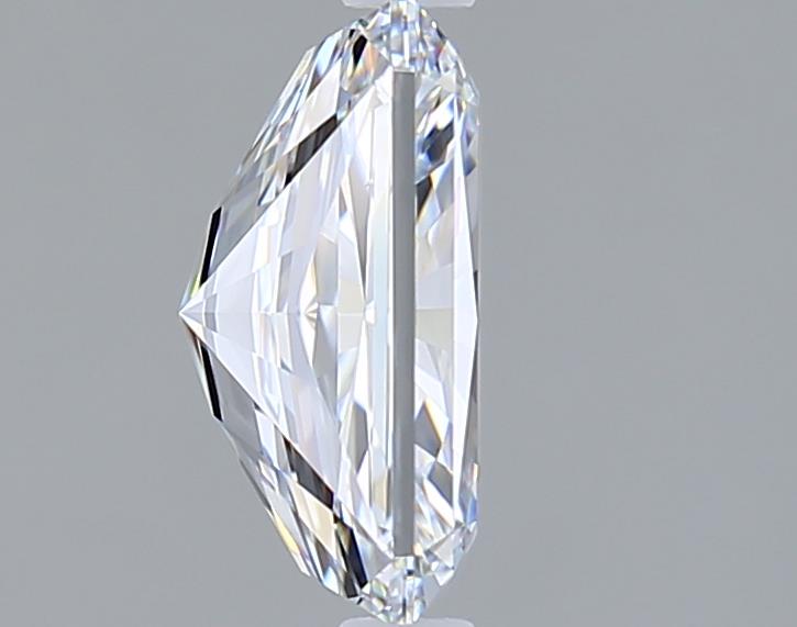 2.51 Carat Radiant Lab Diamond :: Greenstar spin frame 02