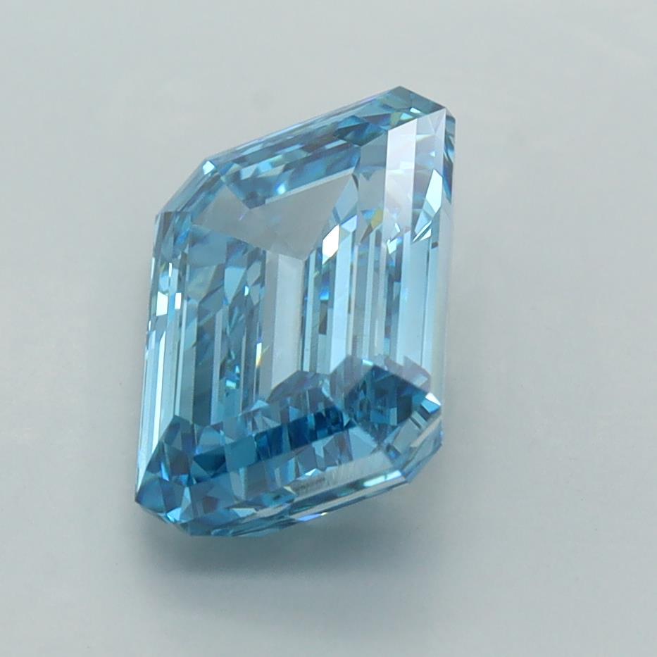 2.95 Carat Emerald Lab Diamond :: Greenstar spin frame 02