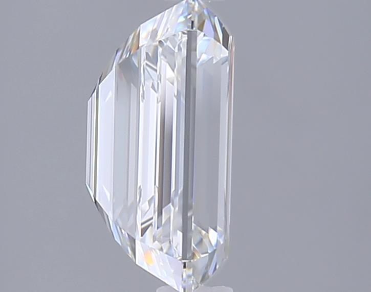 2.95 Carat Emerald Lab Diamond :: Greenstar spin frame 02