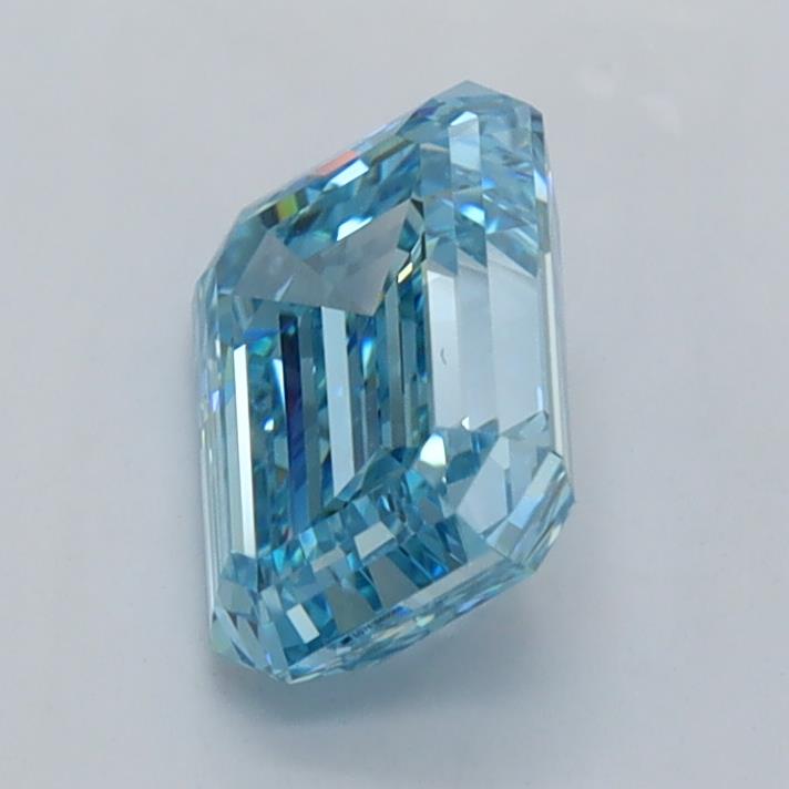 1.51 Carat Emerald Lab Diamond :: Greenstar spin frame 02