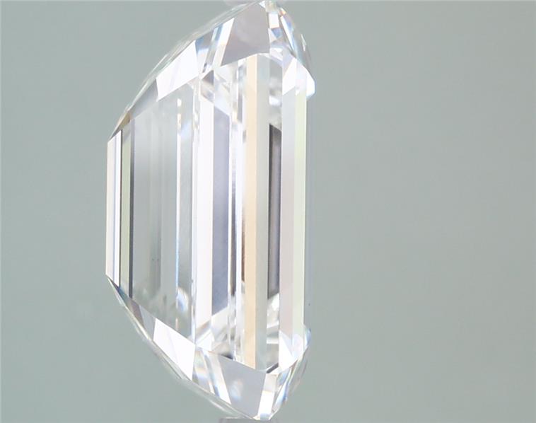 6.00 Carat Emerald Lab Diamond :: Greenstar spin frame 02