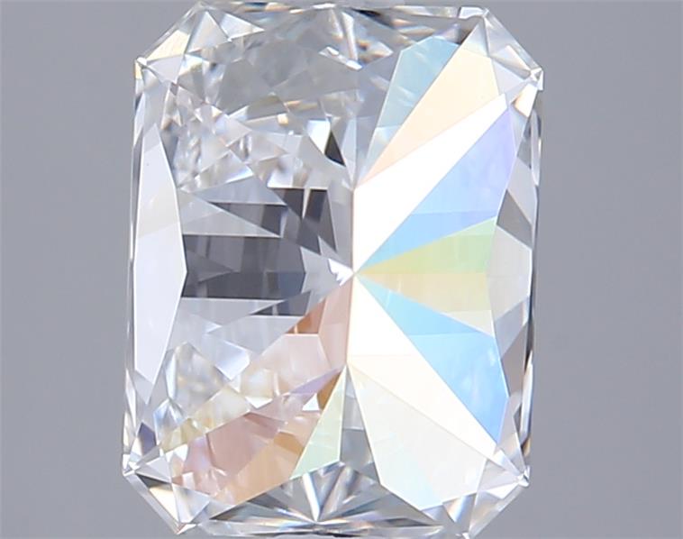 2.01 Carat Radiant Lab Diamond :: Greenstar spin frame 02