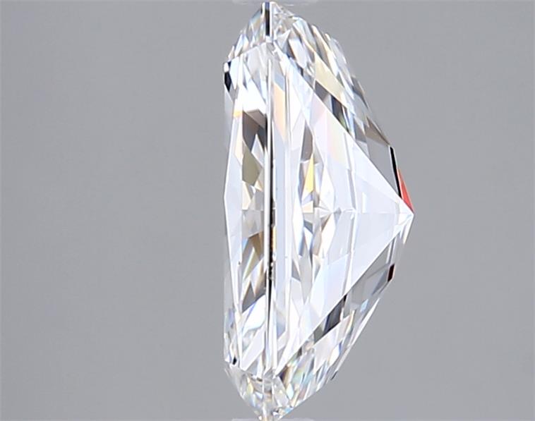 2.55 Carat Radiant Lab Diamond :: Greenstar spin frame 02