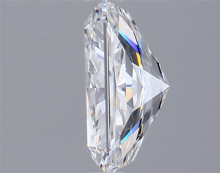 2.04 Carat Radiant Lab Diamond :: Greenstar spin frame 02