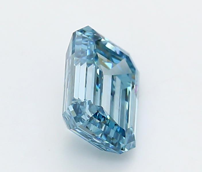 1.51 Carat Emerald Lab Diamond :: Greenstar spin frame 02