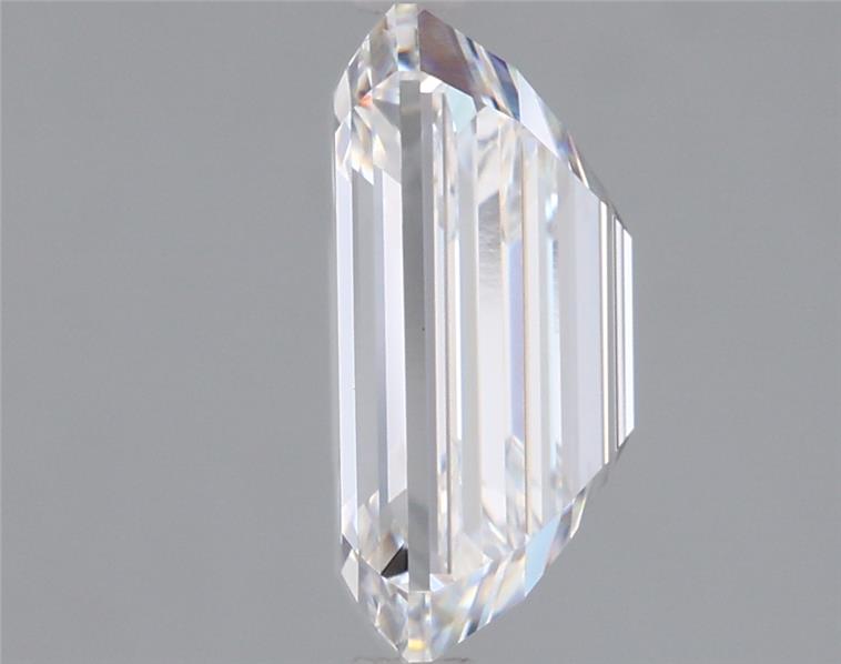 2.57 Carat Emerald Lab Diamond :: Greenstar spin frame 02