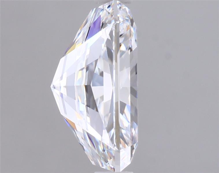 2.04 Carat Radiant Lab Diamond :: Greenstar spin frame 02