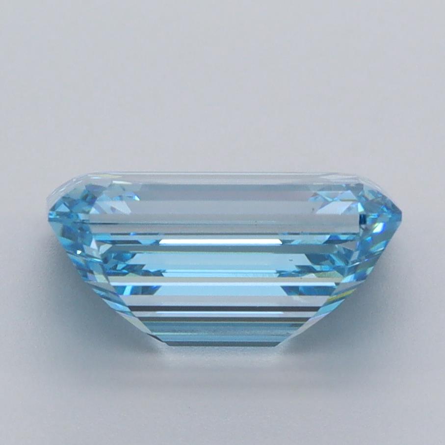 2.97 Carat Emerald Lab Diamond :: Greenstar spin frame 02