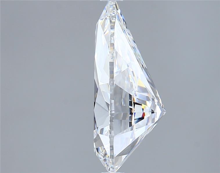 4.13 Carat Pear Lab Diamond :: Greenstar spin frame 02