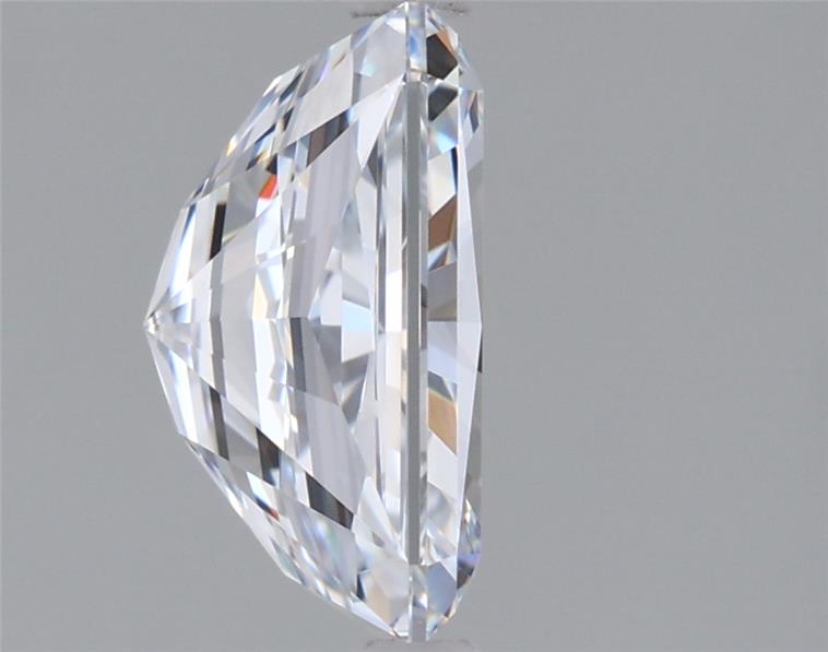2.01 Carat Radiant Lab Diamond :: Greenstar spin frame 02