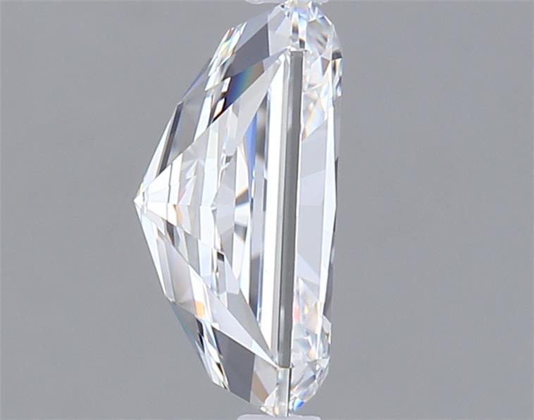 2.04 Carat Radiant Lab Diamond :: Greenstar spin frame 02