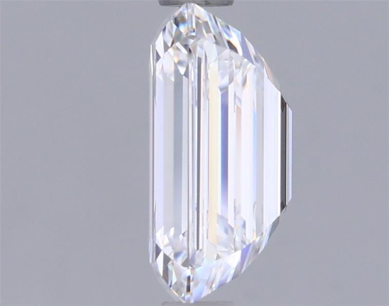 1.55 Carat Emerald Lab Diamond :: Greenstar spin frame 02