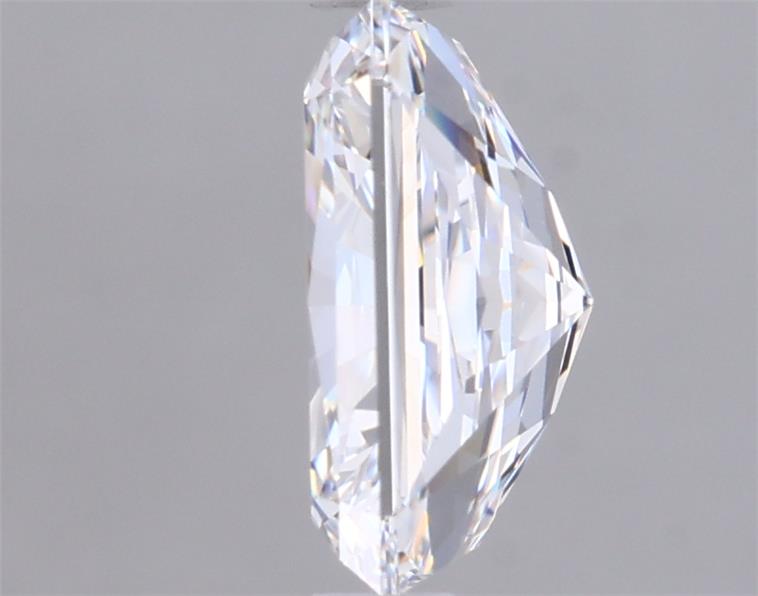 1.41 Carat Radiant Lab Diamond :: Greenstar spin frame 02