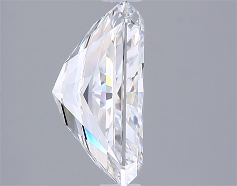 2.51 Carat Radiant Lab Diamond :: Greenstar spin frame 02