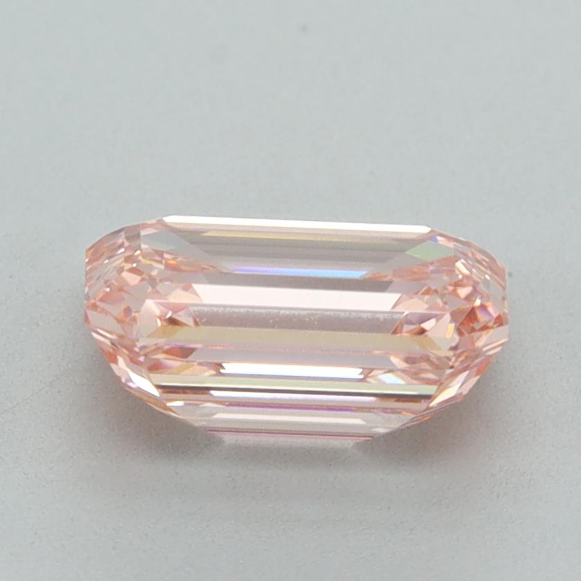 2.04 Carat Emerald Lab Diamond :: Greenstar spin frame 02