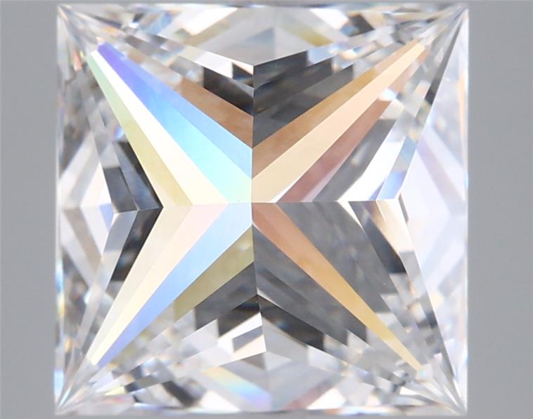5.04 Carat Princess Lab Diamond :: Greenstar spin frame 02